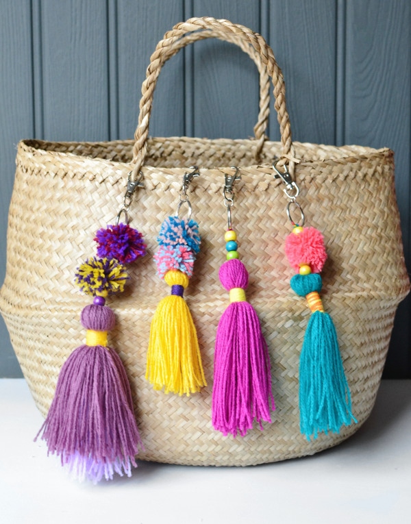 how-to-make-a-tassel-bag-charm-with-pom-pom-decorators-notebook-blog