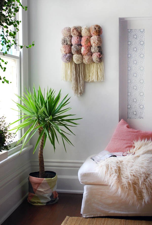 pompom-wallhanging_tutorial_we-are-scout-600x886