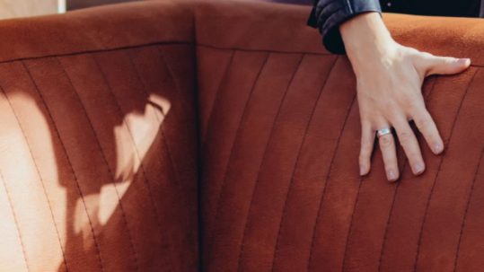 Canapé année 70 : notre shopping tendance !