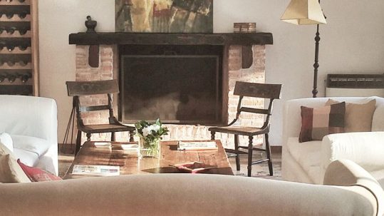 Avant/Après : des salons cosy avec cheminée